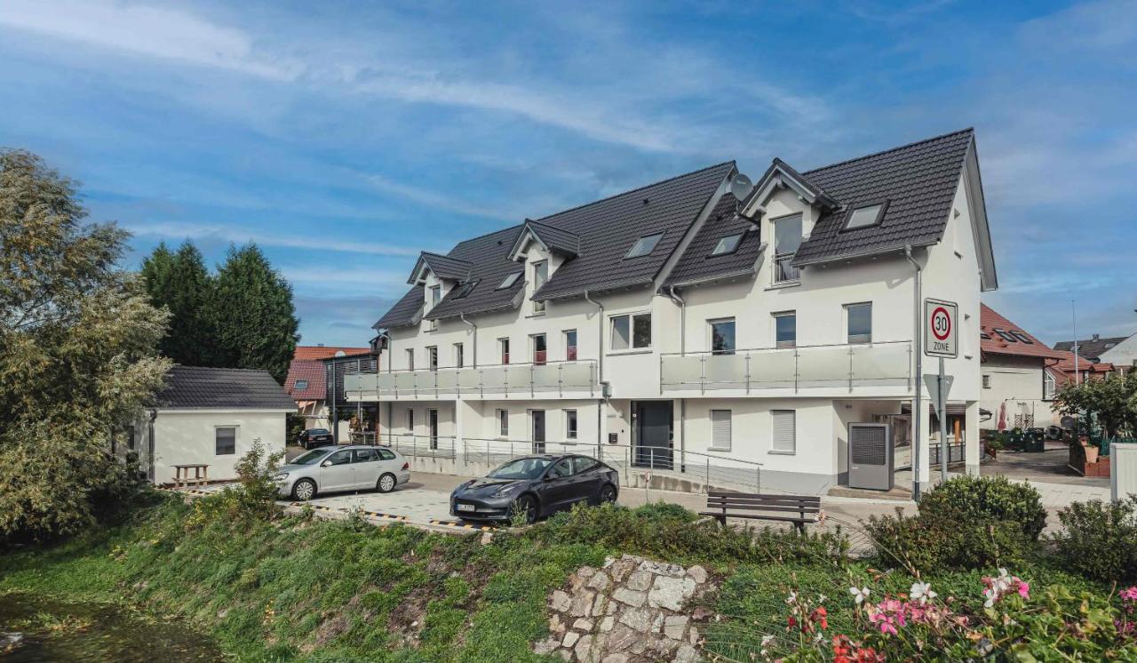 Ferienwohnungen Und Boardinghouse Heimbach In Renchen Exterior foto