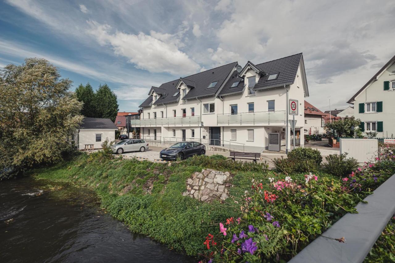 Ferienwohnungen Und Boardinghouse Heimbach In Renchen Exterior foto